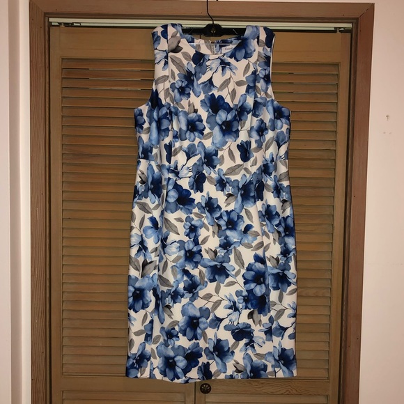 Calvin Klein Dresses & Skirts - Women’s floral sheath dress